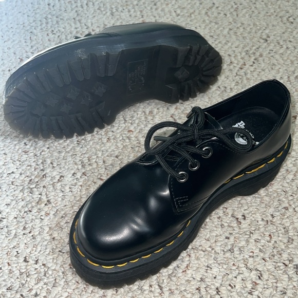 🔥1461 Dr. Martens AirWair Black Shoes with Yellow Stitching - Picture 6 of 7